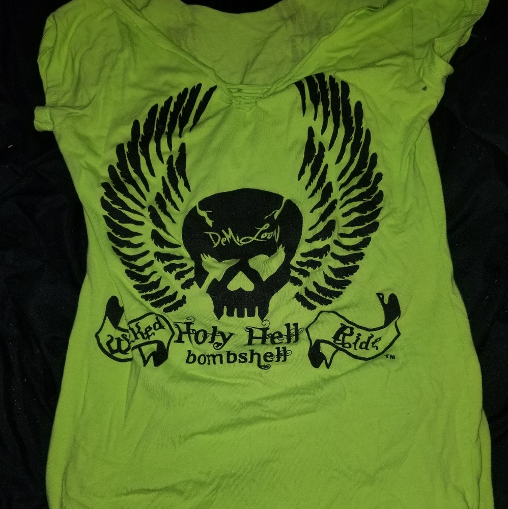 Size M Demi Loon Cut Out Shirt